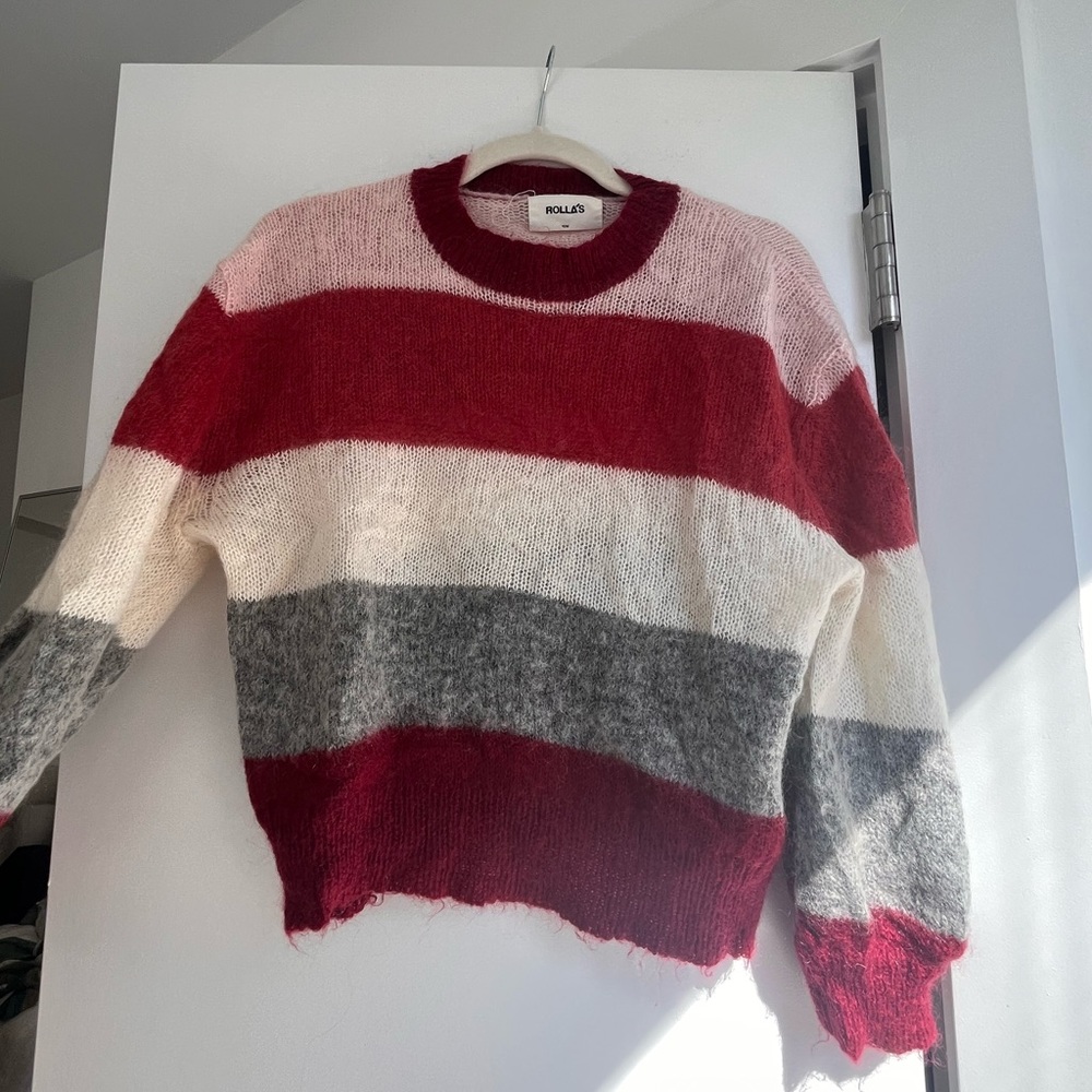 Rollo’s striped sweater!